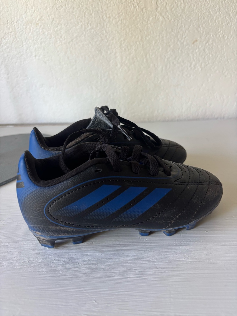 adidas Toddler Black and Blue Soccer Cleats size 10